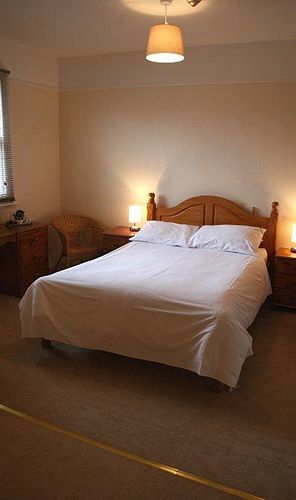 The Kings Arms Hotel Swindon Kültér fotó